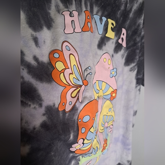 Black and Grey Tie-Dye Magic Mushroom Tee Size Large - Picture 2 of 3
